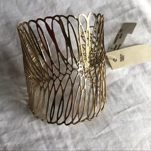 Good metal cuff bracelet